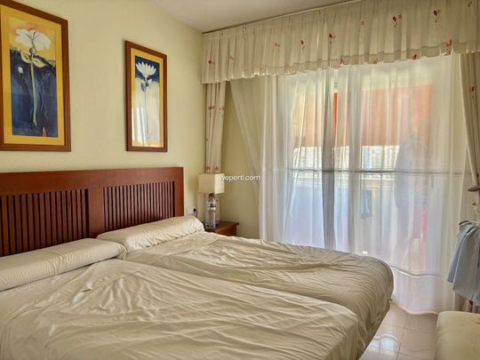 Apartment in Guardamar del Segura, PUERTO, for rent - Photo 1