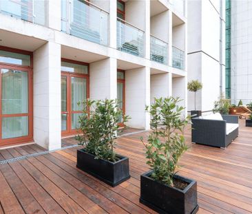 3 bedroom apartment to rent - Photo 2