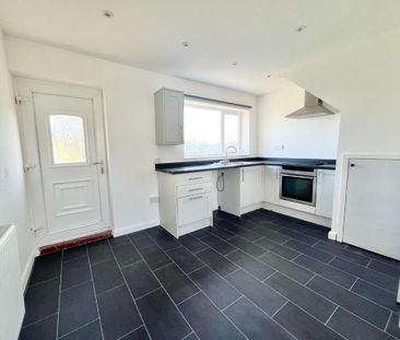 2 bedroom terraced house to rent - Photo 6