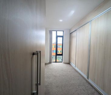 2 bedroom flat to rent - Photo 6