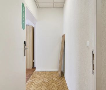 Room in a shared 7-bedroom apartment for rent in Lisbon, all bills ... - Foto 5