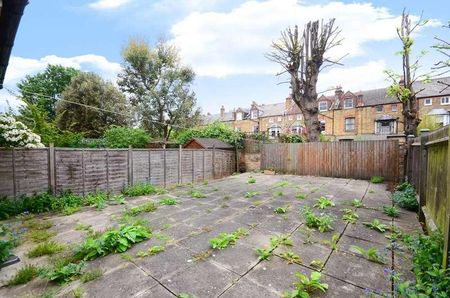Drakefield Road, Heaver Estate, SW17 - Photo 4