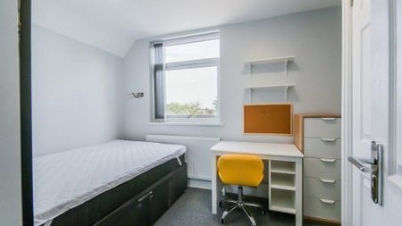 7 bedroom terraced house to rent - Photo 3