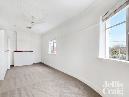 2/585 Whitehorse Road, Surrey Hills - Photo 4