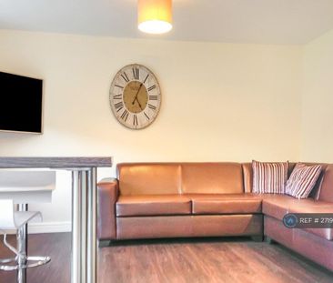 1 bedroom in a house share to rent - Photo 6