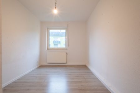 WOHNEN IN OTTWEILER – gemütliche 3-Zimmer-Wohnung in gefragter, ruhiger Lage mit Ausblick! - Photo 4