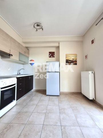 Ενοικίαση κατοικίας, 25 τ.μ., Νίκαια, 450 € - Photo 2