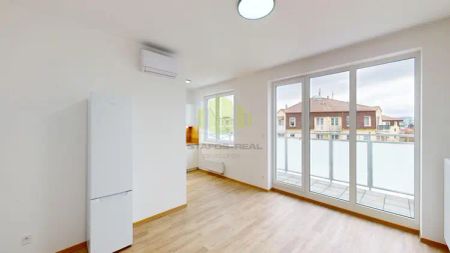 Pronájem moderního bytu 1+kk s lodžií, novostavba, Olomouc – Topolová (Slavonín) - Fotografie 2