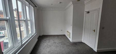 High Street, Maidstone ME14, London - Photo 2