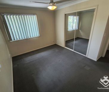 3 Bedroom Townhouse in Great Location - Photo 5