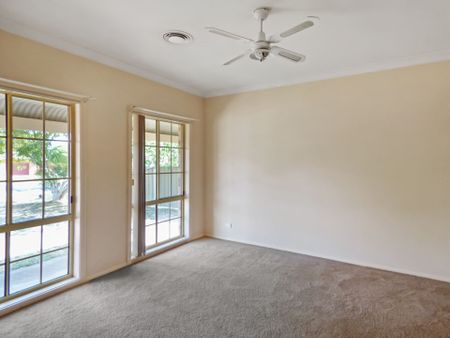 Four Bedroom Home Close to Orana Mall - Photo 3