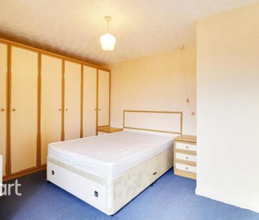 1 bedroom retirement property to rent - Photo 2