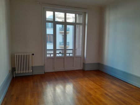 Location Appartement 4 pièces 117m² ANNECY 74000 - Photo 4