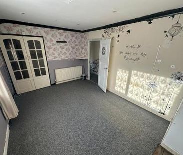 Bassett Road, Wednesbury, WS10 - Photo 5