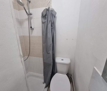 Studio Flat, Lewin Road, SW16 - Photo 2