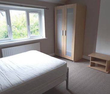 3 Bed Semi-Detached House, Richmond Avenue, LS6 - Photo 5