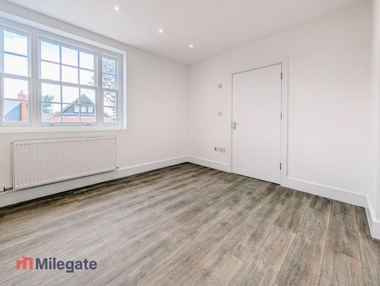 3 bedroom flat to rent - Photo 1