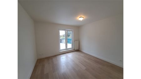 Een vernieuwd appartement op de eerste verdieping met autostaanplaats - Photo 5