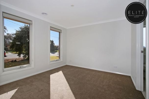 153 Eastern Circuit, East Albury - Photo 1