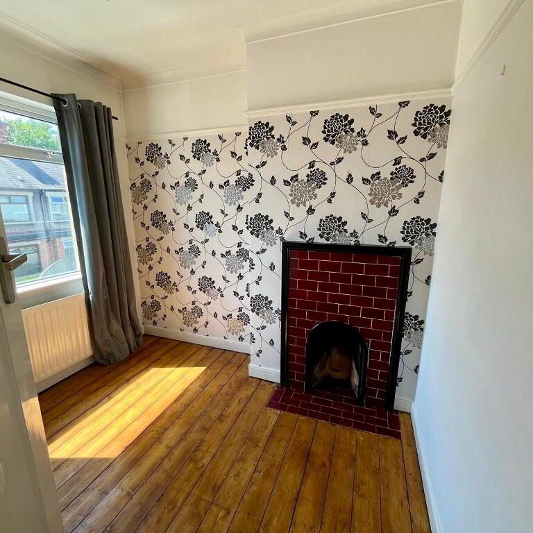 12 Sandown Drive, Ballyhackamore, Belfast, BT5 6GZ - Photo 1
