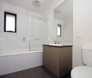 9 Molesworth Drive, Mulgrave - Photo 5