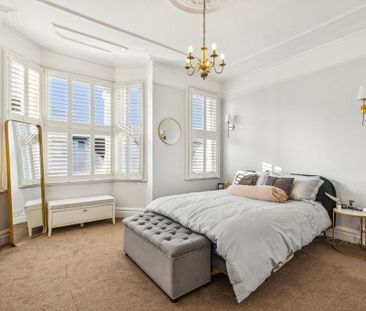 4 bedroom terraced house to rent - Photo 5