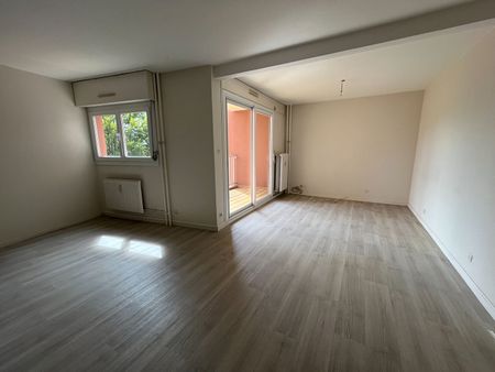 Location Appartement 5 pièces 89m² - Photo 3
