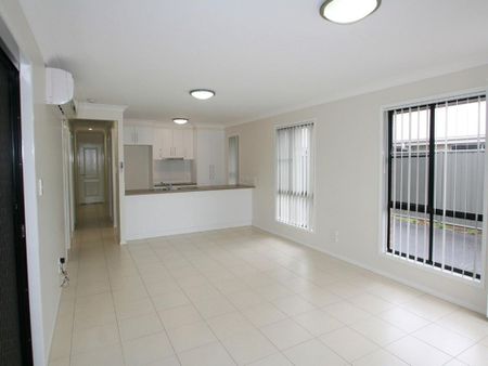 BEAUTIFUL DUPLEX UNIT! - Photo 5