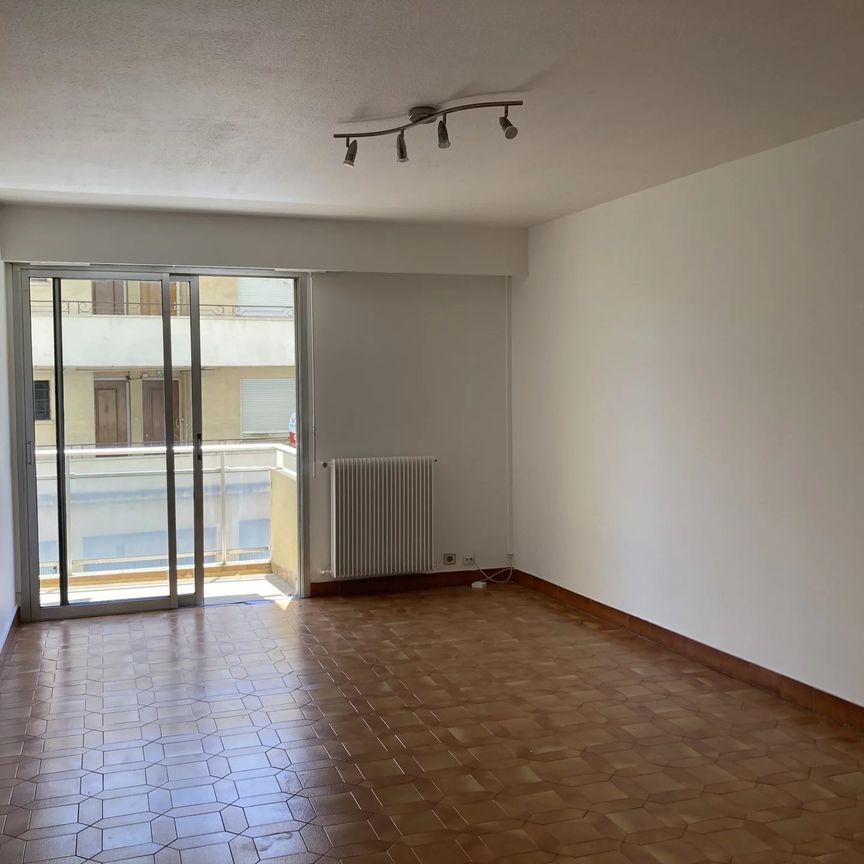 Location Appartement 2 pièces 53m² GRASSE 06130 - Photo 1