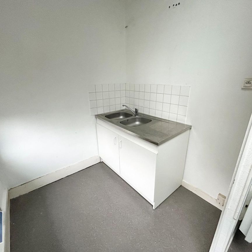 Location Appartement 2 pièces 37m² RAISMES 59590 - Photo 1