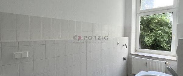 Licht. Raum. Zuhause. Frisch renovierte 2-Raum-Wohnung in Altendorf - Photo 1