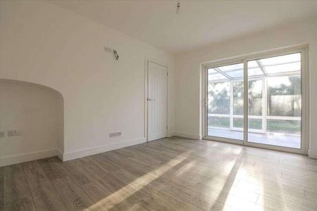 Station Road, Burton Latimer, NN15 - Photo 3