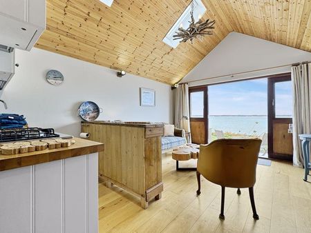 1 bedroom chalet to rent - Photo 5