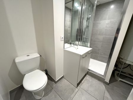 Châtillon-sur-Chalaronne – appartement 3 pièces - Photo 5