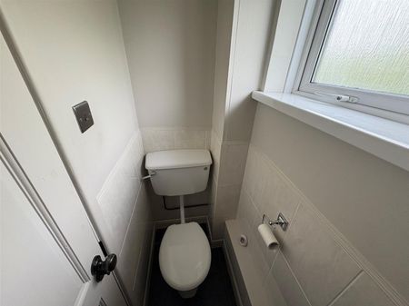 Varsity Way, Locking, Weston Super Mare - Photo 3