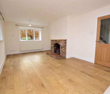 3 bedroom link detached house to rent - Photo 2