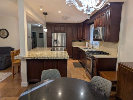 For Lease - 200 Maxome Avenue, Toronto, Ontario - Photo 4