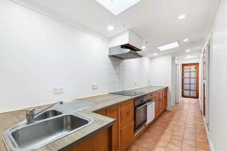 Welcome to Your New Inner-City Retreat&excl; - Photo 4