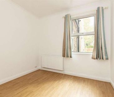 Harpenden Road, Aldersbrook, E12 - Photo 1