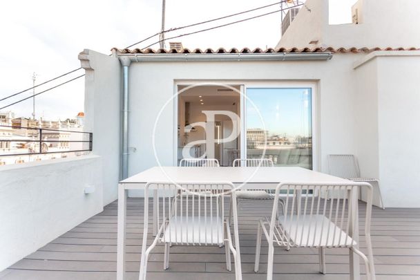 Penthouse for rent with Terrace in San Francesc (Valencia) - Photo 1