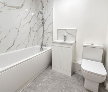 Blackburn Way, TW4, London - Photo 4
