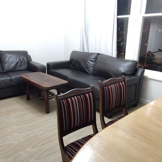 European Luxury with Best City Views in Newtown - Photo 1
