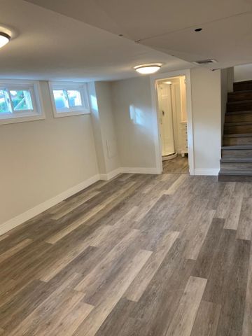 For Lease - 251 Erb Street Unit# Bsmt, Waterloo, Ontario - Photo 3