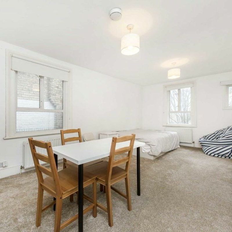 College Parade, Queen's Park, NW6 - Photo 1