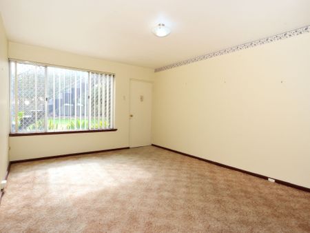 3 Bedroom Ground Floor Unit - Photo 4