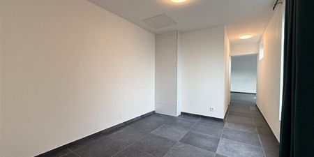 Gelijkvloers app. te huur in Andenne voor € 980 met 1 slaapkamer - Foto 5