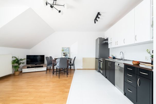 Wyjątkowe mieszkanie – słoneczne, z dużym balkonem - Photo 1