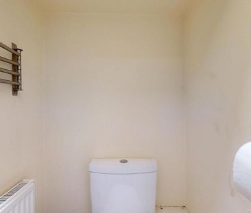 Studio to rent - Photo 6