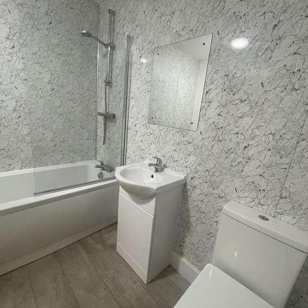 Market Court, Oliver Street, Birkenhead, CH41 - Photo 1