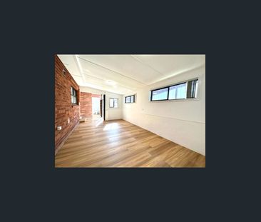 Stunning Make Over - Photo 4